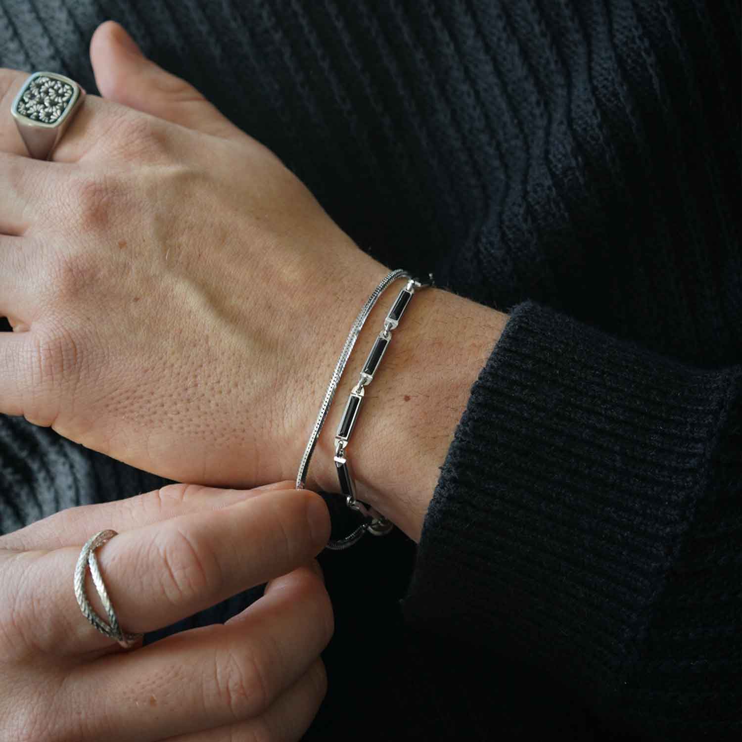 Flush Bracelet - Onyx - Image 4