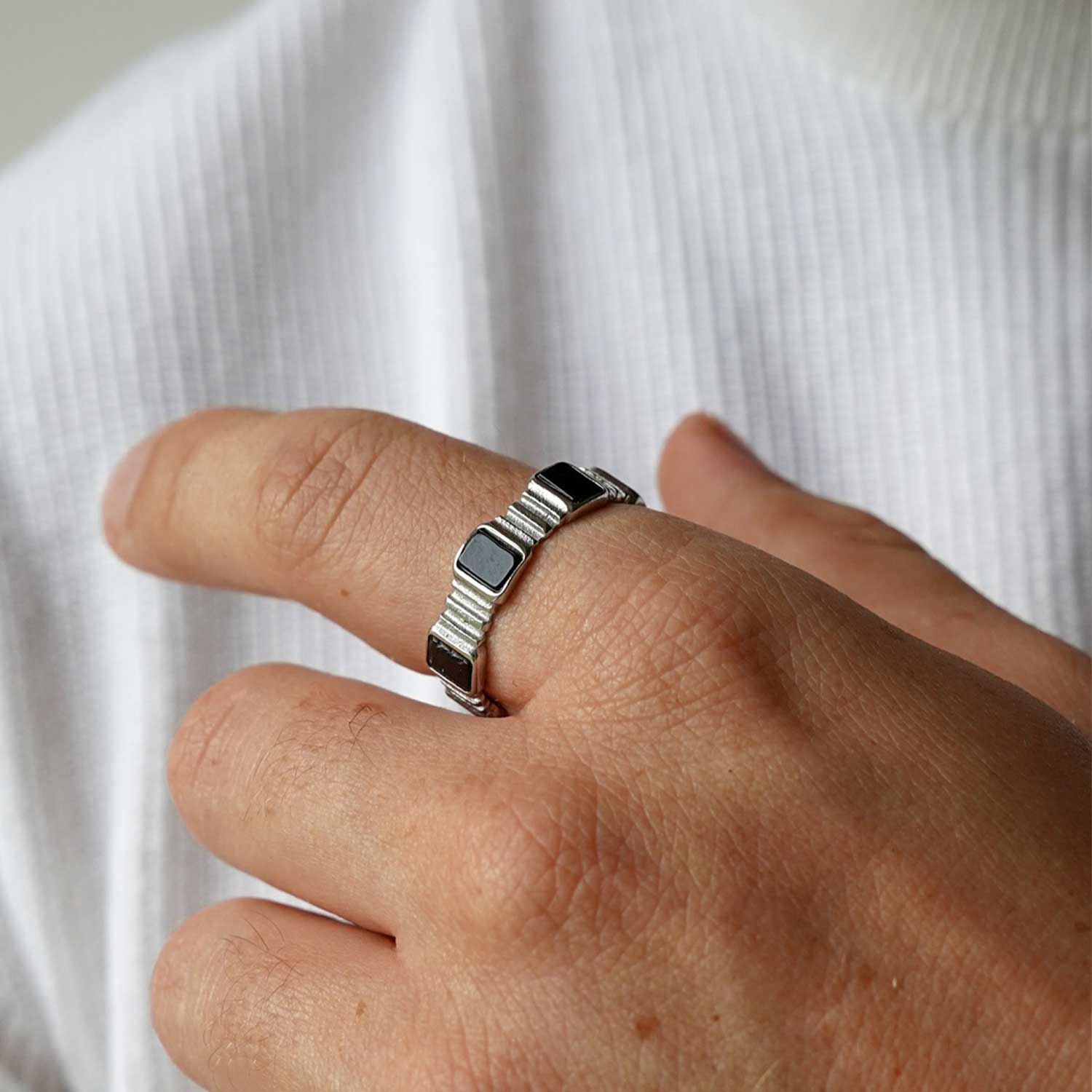 Pillar Band Ring - Onyx - Image 3